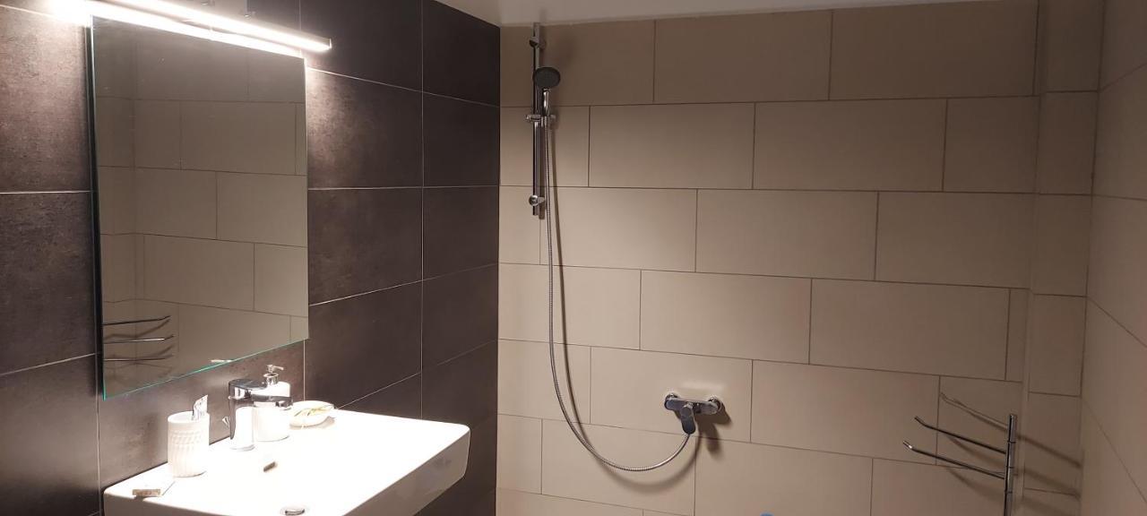 Aqua Appartement Artemida  Buitenkant foto